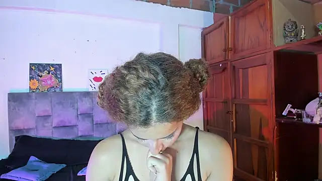 Isangel  online show from September 24, 7:07 am