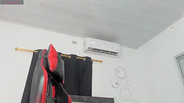 Nicol TransGirl online show from March 1, 5:07 am