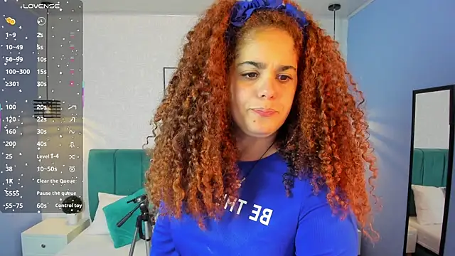 Snapshot of ninna_curly chatting on October 6, 5:35 am ninna curly online show from October 6, 5:35 am