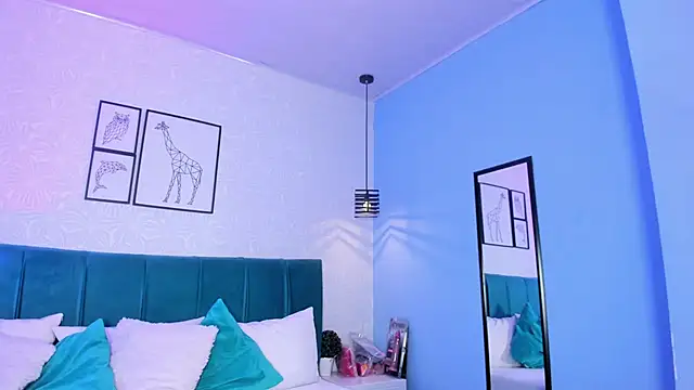 ninna curly online show from February 14, 7:54 am