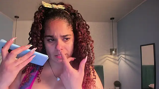 Snapshot of ninna_curly chatting on September 10, 3:50 am ninna curly online show from September 10, 3:50 am