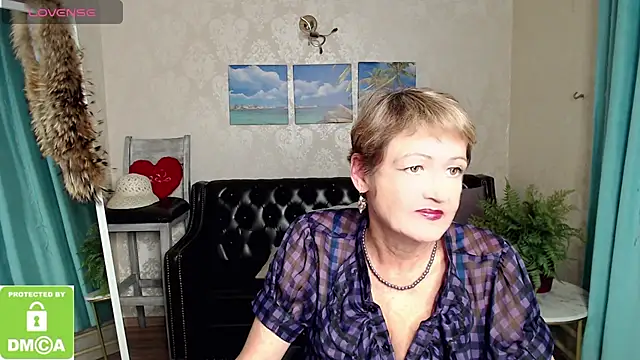 Snapshot of SexyGrandma_ chatting on October 1, 3:50 pm SexyGrandma online show from October 1, 3:50 pm