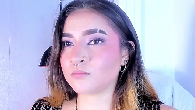 Shanntal  online show from November 8, 8:03 pm