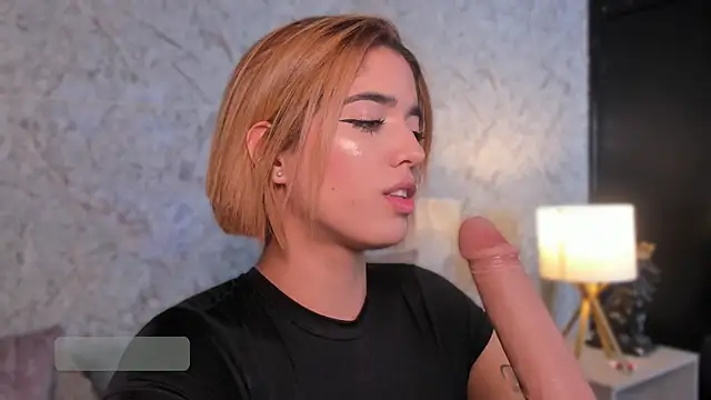 Hanna Vasquez online show from April 17, 8:22 pm