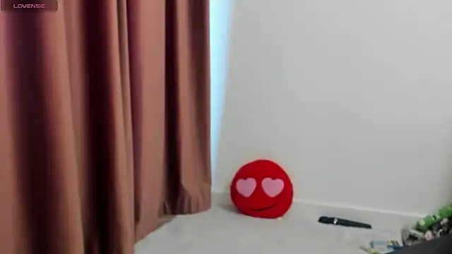 LadyLyanna online show from April 23, 12:29 pm