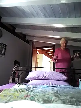 divinaerotica online show from April 27, 11:07 am