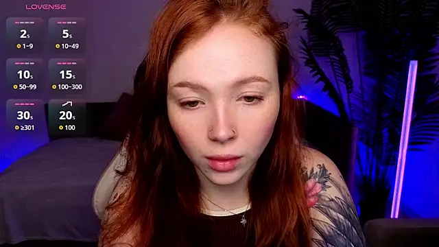 Maya Light online show from April 14, 1:49 am