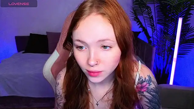 Maya Light online show from April 27, 2:08 am