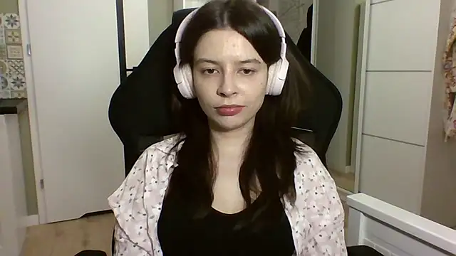 LariceSexy online show from April 18, 7:58 pm