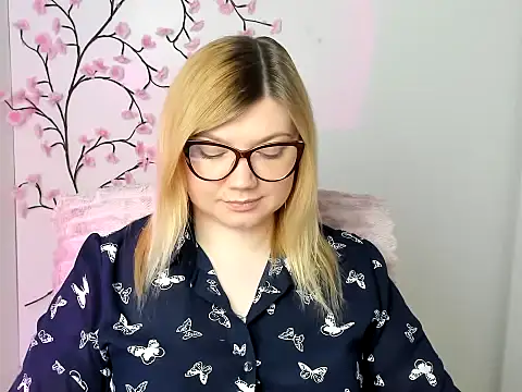 Lola moree online show from April 1, 11:55 am