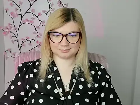 Lola moree online show from April 21, 11:39 am