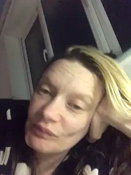 MissAmber21 online show from March 25, 8:01 pm