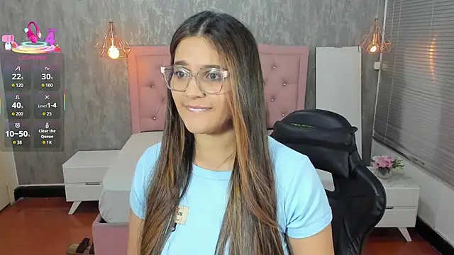 Hadley  online show from February 9, 3:53 am