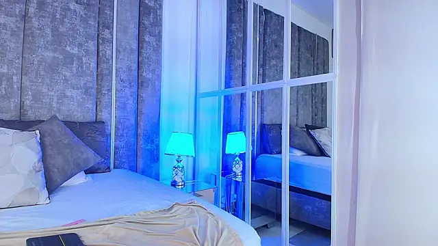 AliDiaz  online show from March 19, 7:29 pm