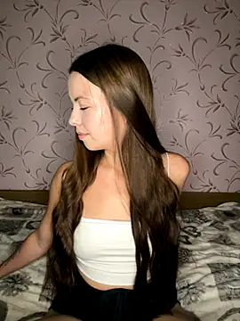 Snapshot of Arielle_Swan chatting on October 1, 2:22 pm Arielle Swan online show from October 1, 2:22 pm