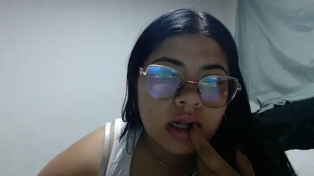 viccky vick online show from April 26, 11:46 pm