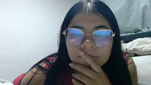 viccky vick online show from April 20, 12:35 am