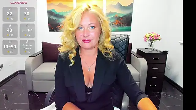 Mira Whites online show from August 3, 12:00 pm
