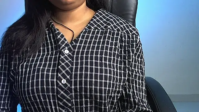 Snapshot of Kannu- chatting on October 14, 4:48 am Kannu- online show from October 14, 4:48 am