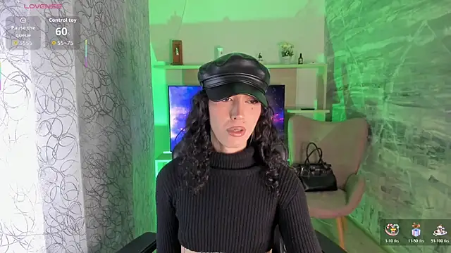 allicemackenzie online show from June 11, 2:53 am
