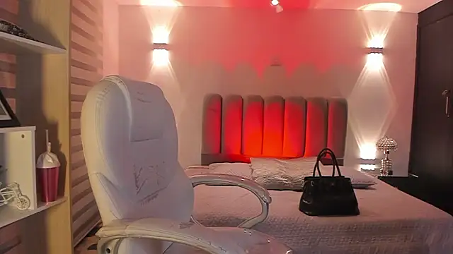 allicemackenzie online show from February 28, 6:57 am