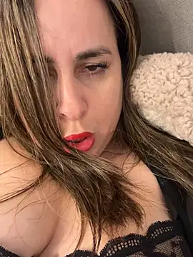 laarti online show from April 13, 10:43 pm