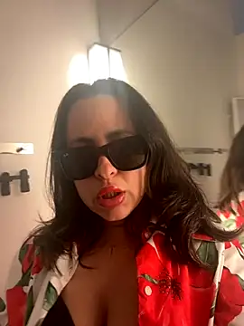 laarti online show from October 11, 6:21 pm