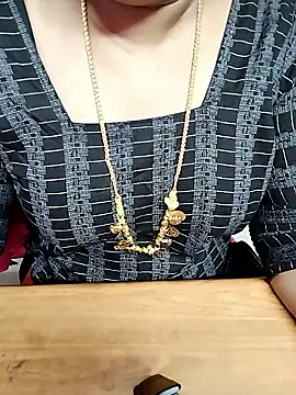 Snapshot of Tamil_Radha chatting on October 16, 1:30 am Tamil Radha online show from October 16, 1:30 am