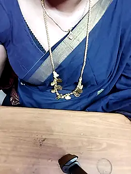 Snapshot of Tamil_Radha chatting on October 4, 12:38 am Tamil Radha online show from October 4, 12:38 am