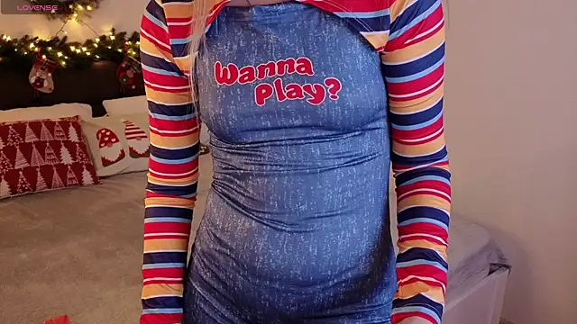 Lora Rosee online show from January 17, 1:40 pm