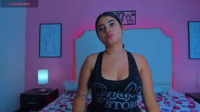  Emma whiitee  online show from November 10, 2:12 pm