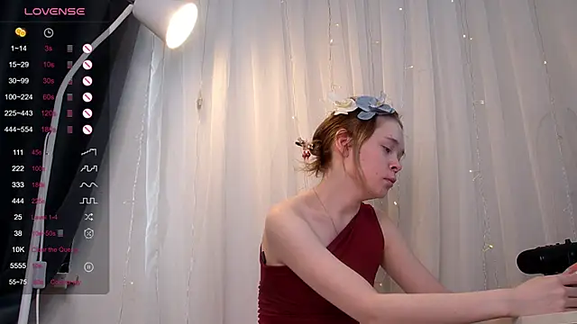 Kellybbface online show from June 8, 4:24 am