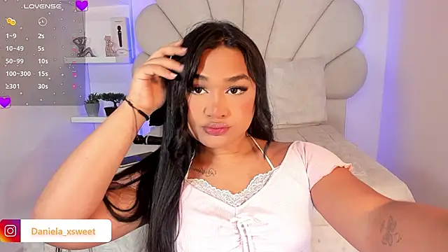 Danielaangelina online show from September 22, 5:17 am