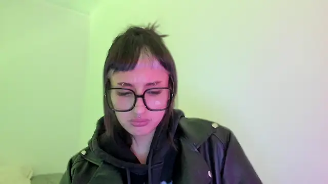 ggor4w33 online show from April 20, 10:51 am