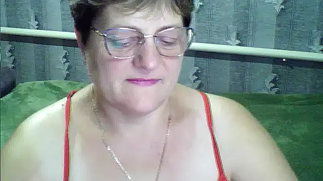 Snapshot of ElzaJewel chatting on October 8, 7:51 pm ElzaJewel online show from October 8, 7:51 pm