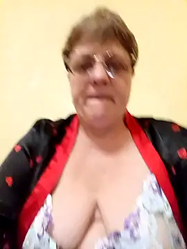 Snapshot of ElzaJewel chatting on September 27, 7:32 pm ElzaJewel online show from September 27, 7:32 pm