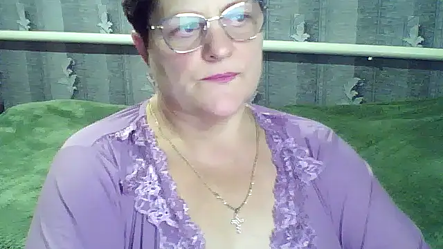 Snapshot of ElzaJewel chatting on October 17, 6:55 pm ElzaJewel online show from October 17, 6:55 pm