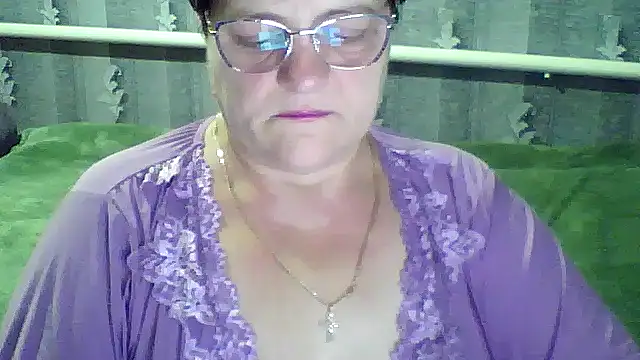 Snapshot of ElzaJewel chatting on October 5, 7:19 pm ElzaJewel online show from October 5, 7:19 pm