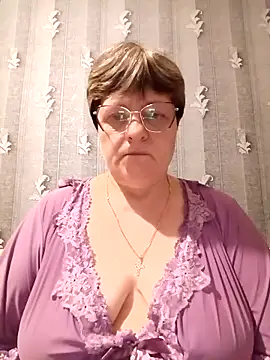 ElzaJewel online show from April 22, 7:05 am