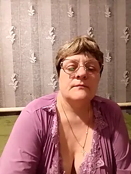 ElzaJewel online show from April 14, 9:15 pm