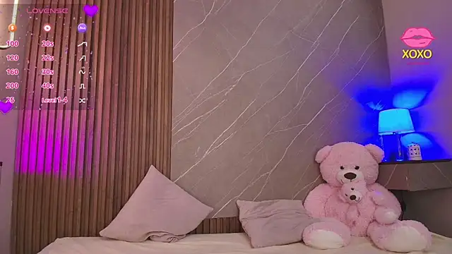 ariana jhonson1 online show from April 20, 12:19 pm