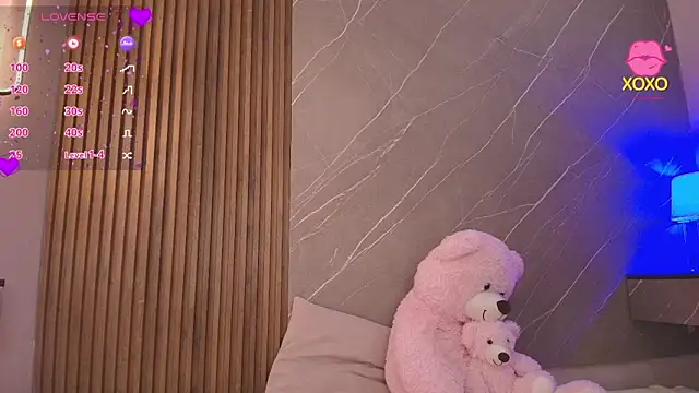 ariana jhonson1 online show from April 25, 12:41 pm