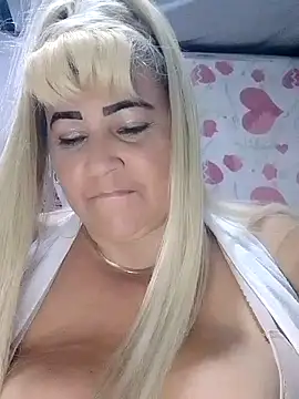 BonniAdams online show from September 10, 3:06 am