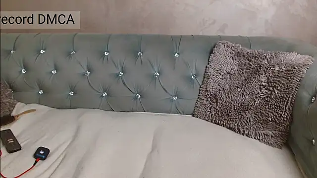 Snapshot of xoCaroxQueenxo chatting on October 14, 11:07 pm xoCaroxQueenxo online show from October 14, 11:07 pm