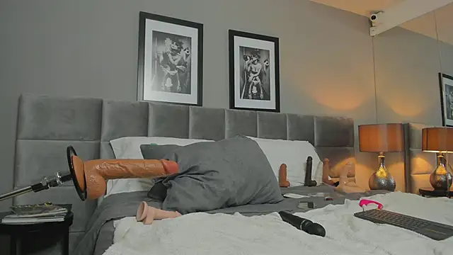 JessyCream online show from April 23, 2:52 am