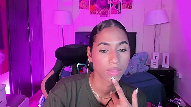 Alissemasiel online show from February 4, 5:38 pm