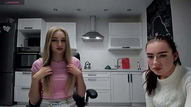 lisenok online show from June 17, 9:16 pm