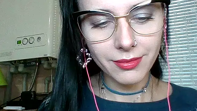 LuminousLady online show from November 8, 12:54 pm