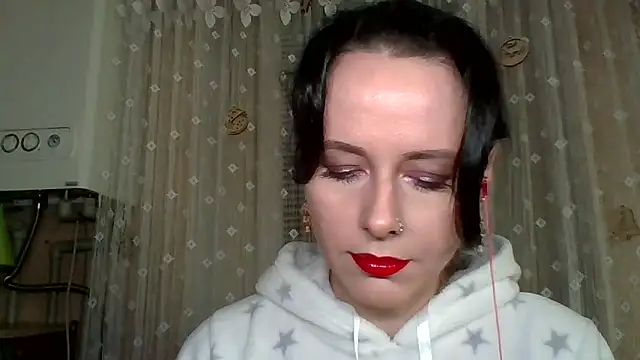 LuminousLady online show from January 17, 3:08 pm