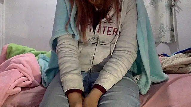 sharonlopez9611 online show from December 20, 3:21 am